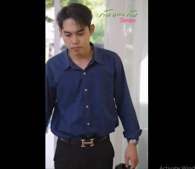 N0110052_คนข ดรองเท าเผลอเห นเพชรมหาศาลอย รองเท เขาจะเล อกความซ อส ตย หร อความโลภ_part2