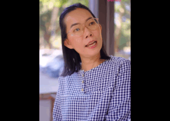 N0310055_อาจารย พาแม เป นอ ลไซเมอร มาสอนหน งส อด วย ทำให นวายไปท งมหาล_part2