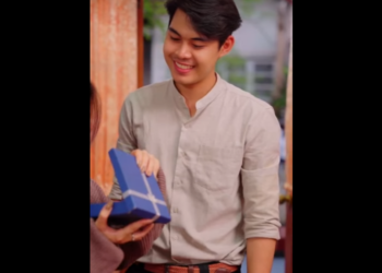 N2701017 เด กคนน แอบขโมยก นขนมข างขยะทำไม!!! #ด ให จบ #ก นและก นชาแนล #ครอบคร part2