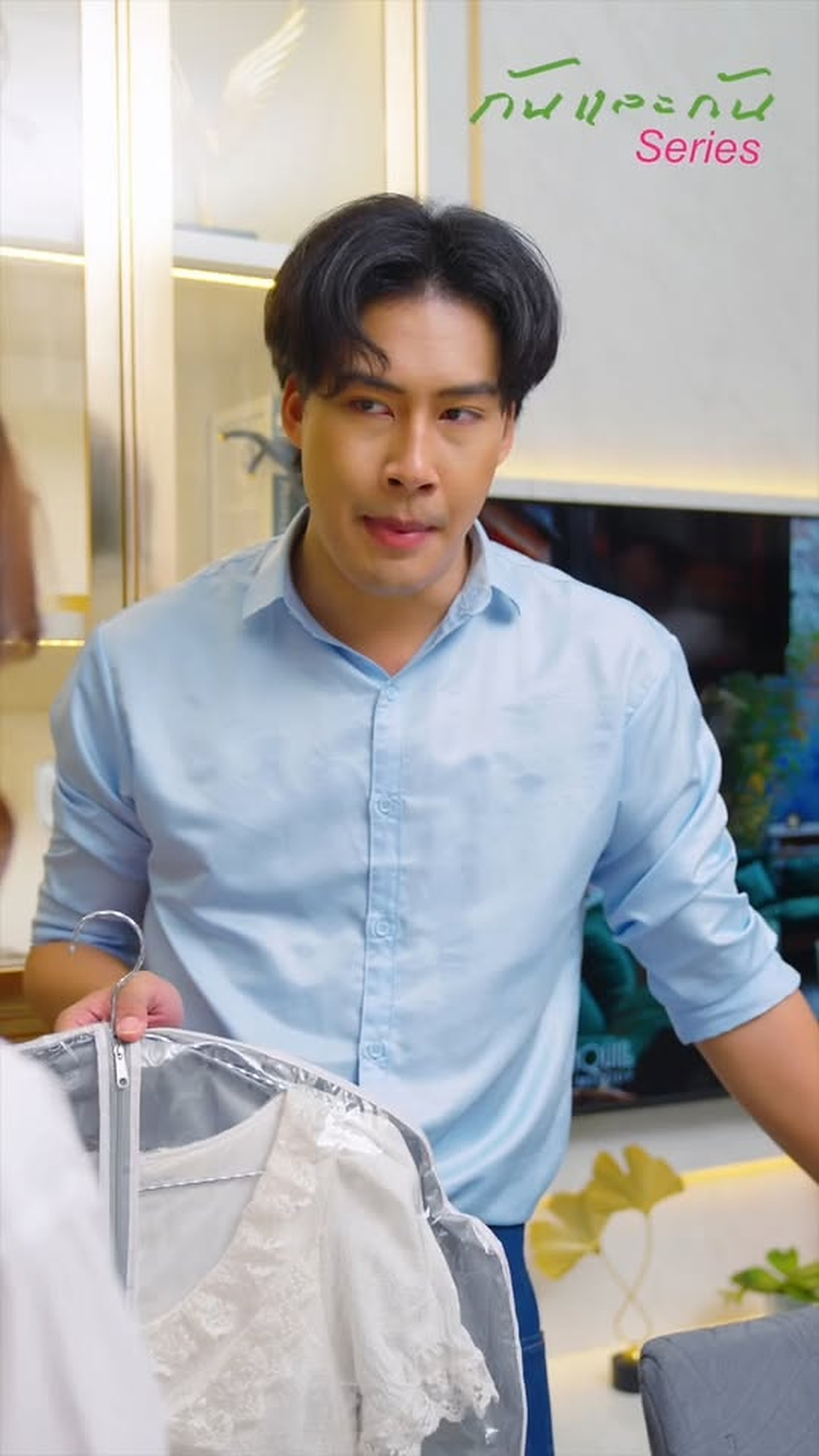 N0403147 ตอนจย ตอน จนว นท เธอถ กห กหล เก อบเส ยท กอย าง เพ ยงเขาคนเด ยวท จะช วยเธอได part2