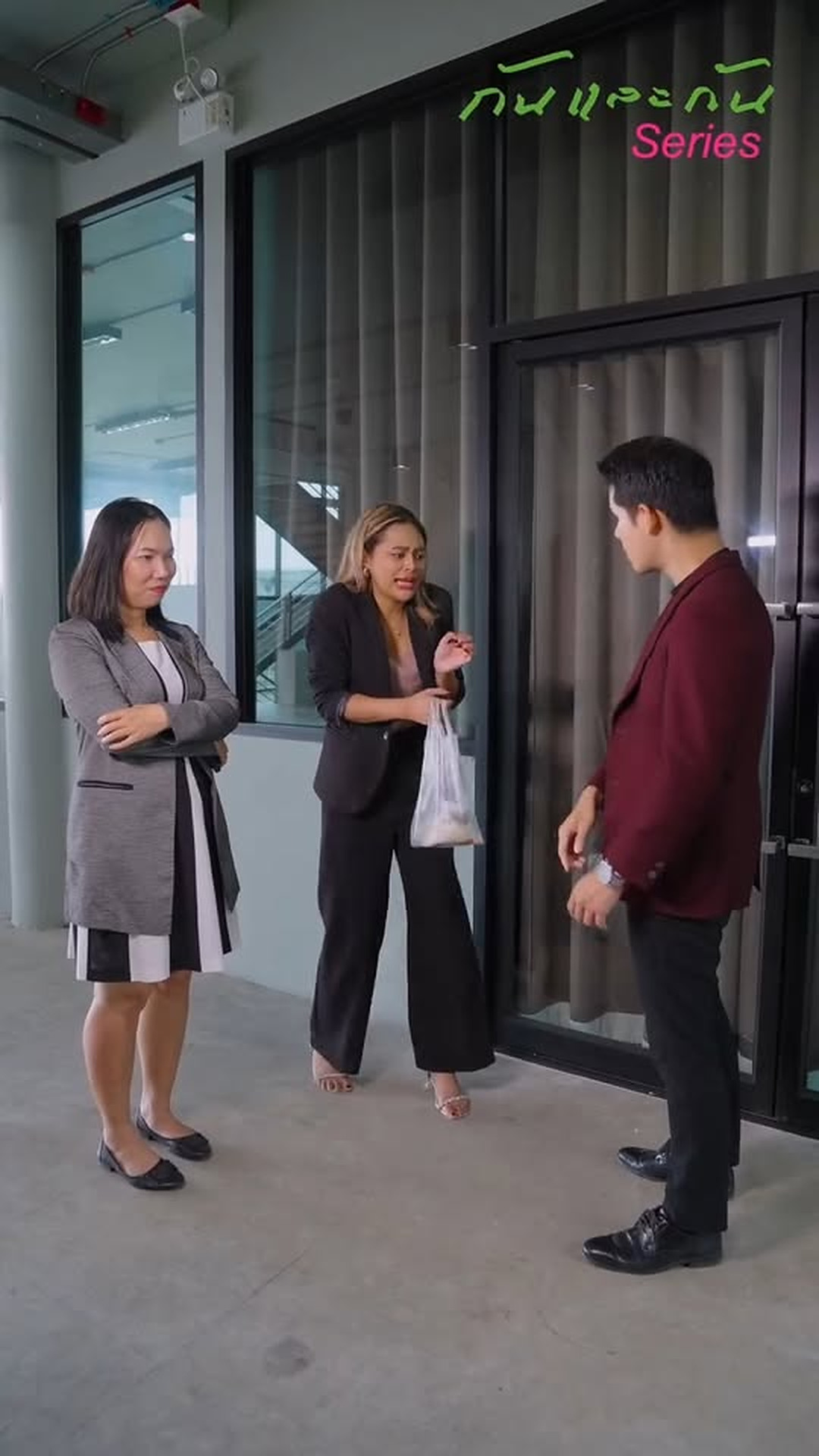 N0903134 (จบ) สงครามเลขา ตอน คนตอแหลม กไม รอด...โดยเฉพาะตอนกล องจ บได กอย าง! part2