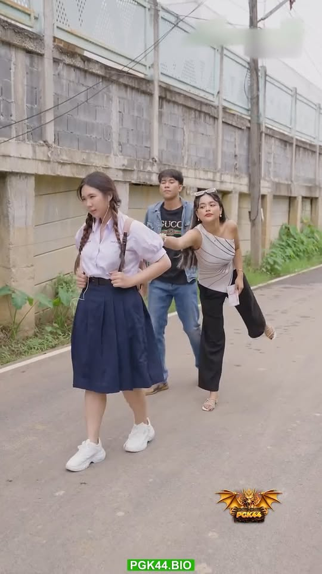 N1803015 เส อธรรมดาๆ โยนใส รถ กล บซ อนความล บสยองขว ญ! part2